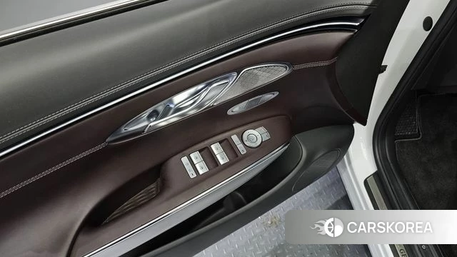 Genesis GV70 2021 Белый из Кореи, фото 4