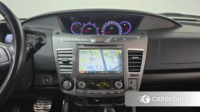 Ssangyong Korando Turismo 2018 Белый из Кореи, фото 4