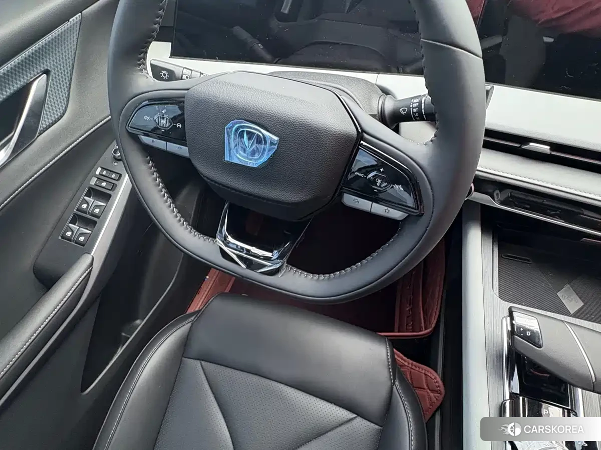 Chang'an Changan CS75PLUS 2025 Белый из Китая, фото 4