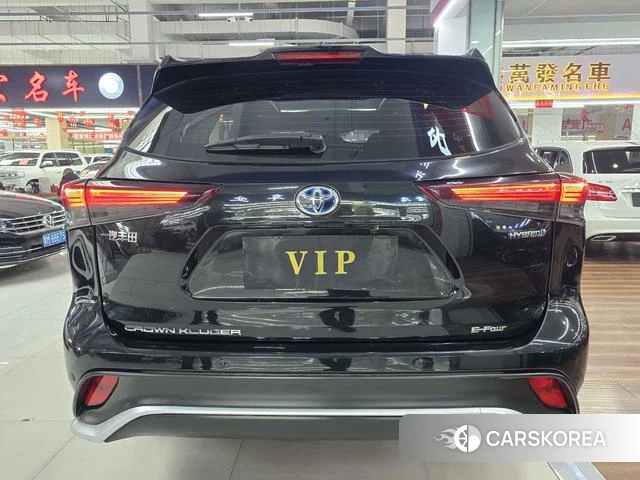 Toyota Crown 2024 Черный из Китая, фото 4