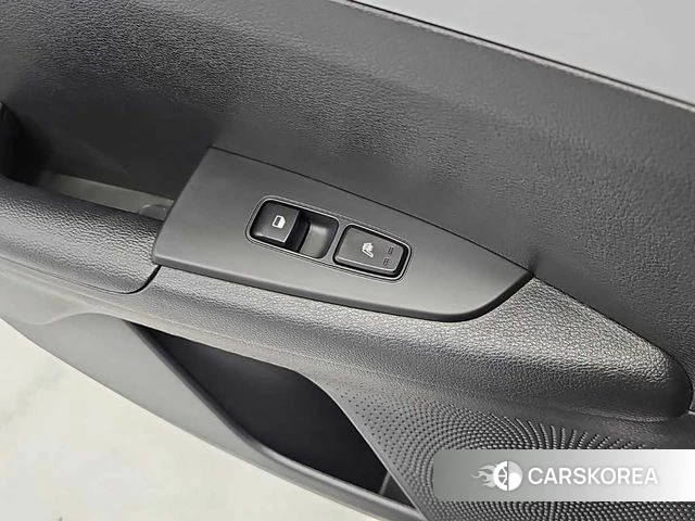 Kia The New K3 2nd generation 2021 Белый из Кореи, фото 4