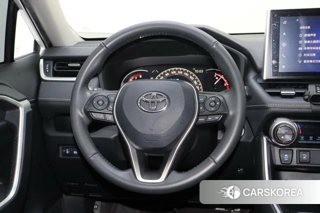 Toyota RAV4 2022 Белый из Китая, фото 4