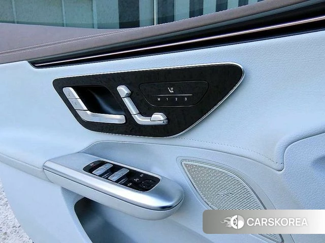 Mercedes-Benz EQE V295 2023 Белый из Кореи, фото 4