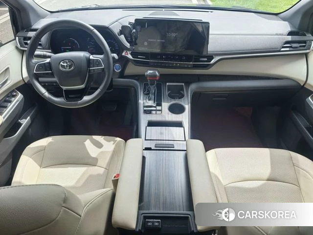 Toyota Sienna 2023 Черный из Китая, фото 4