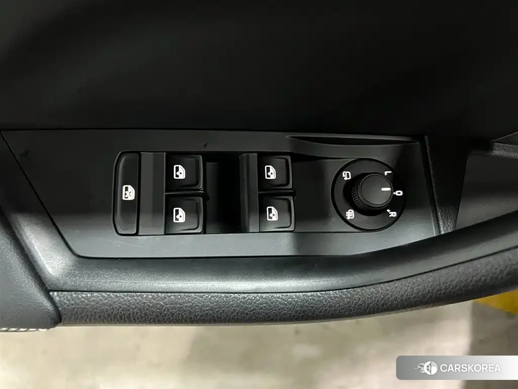 Skoda Superb 2025 Silver/gray из Китая, фото 4