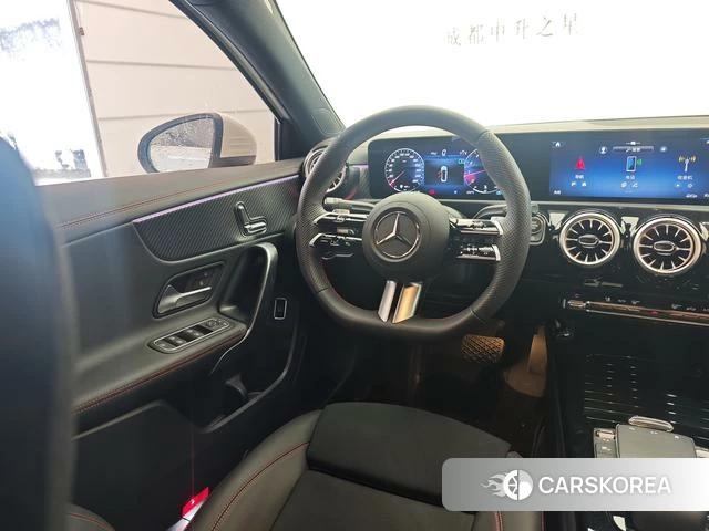 Mercedes-Benz A-Class 2024 Белый из Китая, фото 4