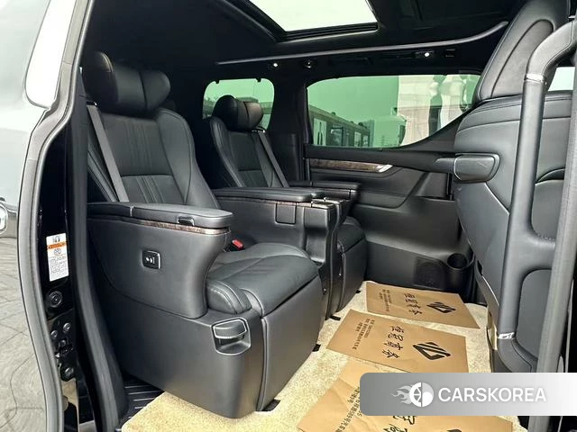 Toyota Vellfire 2022 Черный из Китая, фото 4