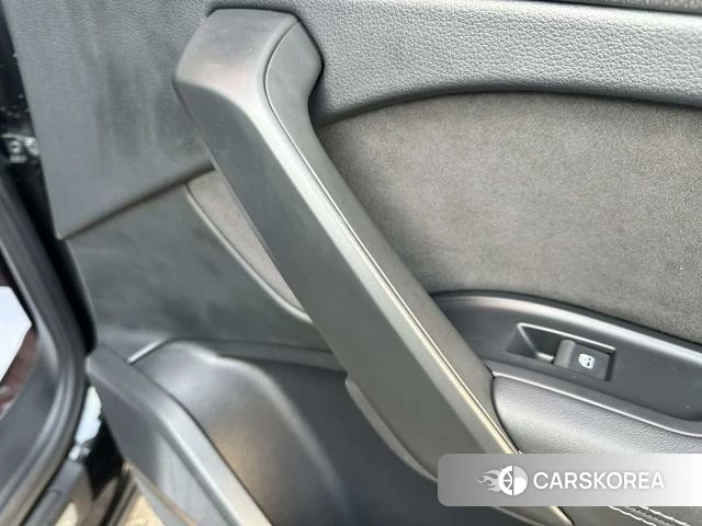 Audi Q5L 2021 Черный из Китая, фото 4