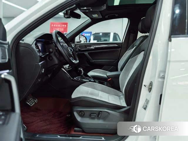 Volkswagen Tayron 2021 Белый из Китая, фото 4