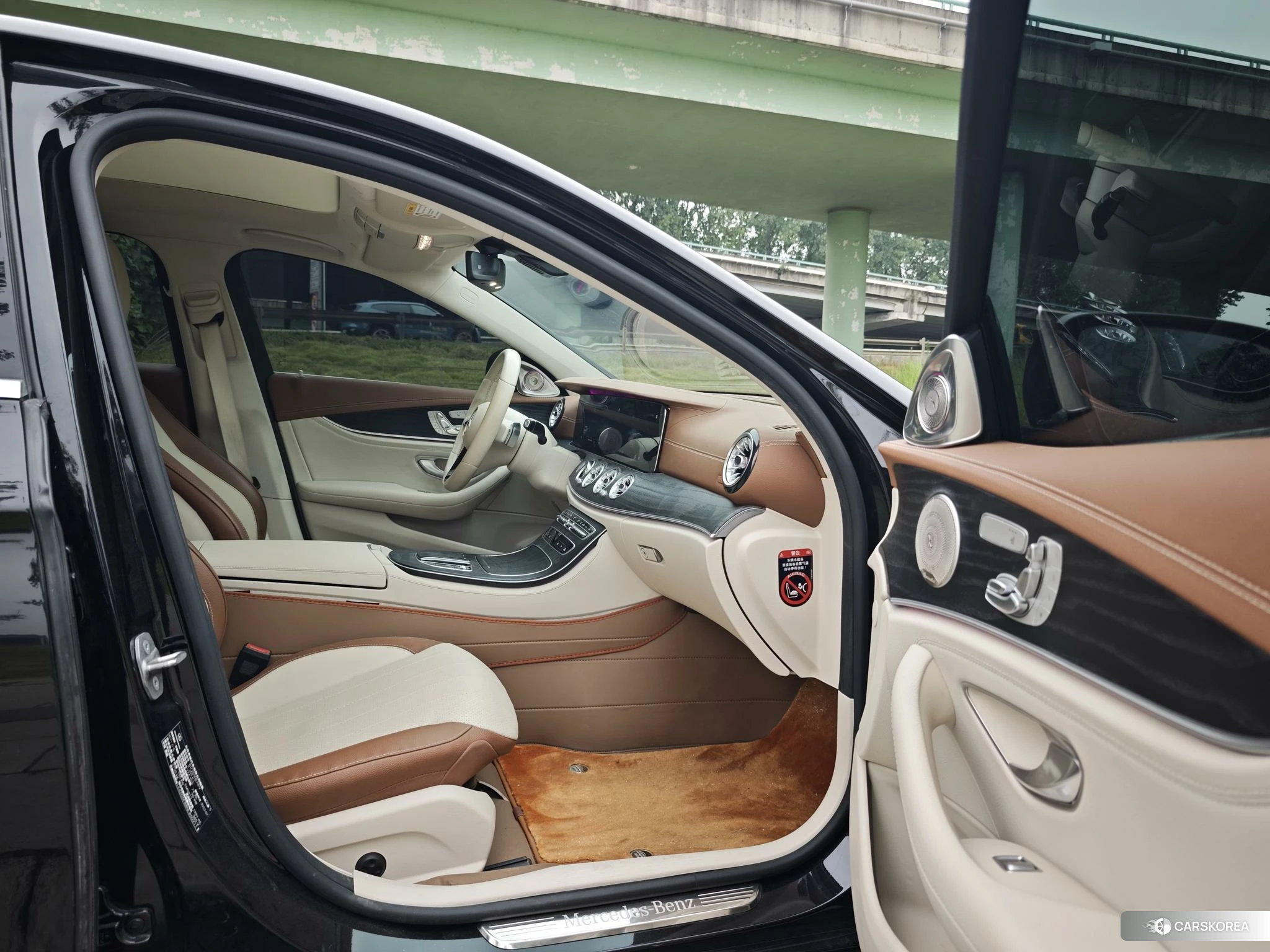 Mercedes-Benz E-Class 2022 Черный из Китая, фото 4