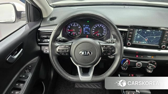 Kia Stonic 2019 Белый из Кореи, фото 4