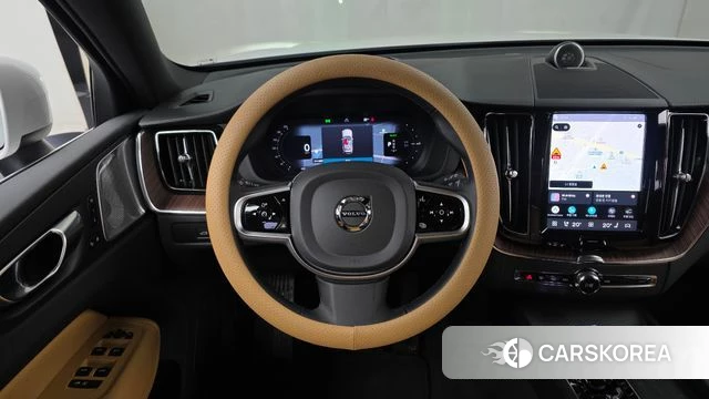 Volvo XC60 second Generation 2025 Белый из Кореи, фото 4