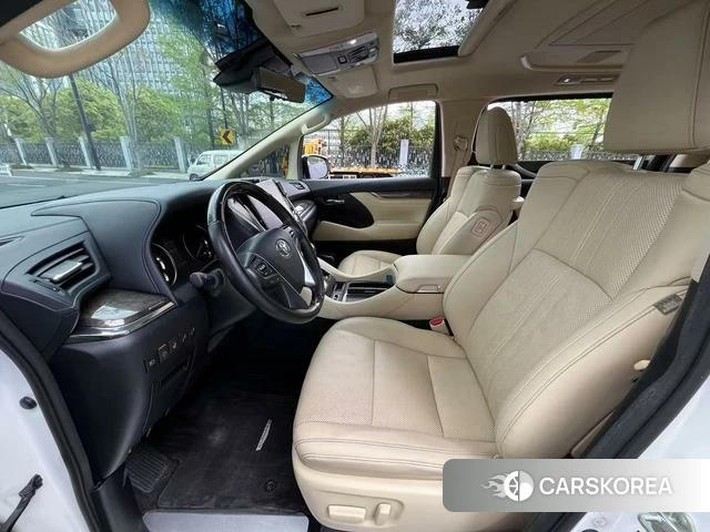Toyota Alphard 2023 Белый из Китая, фото 4
