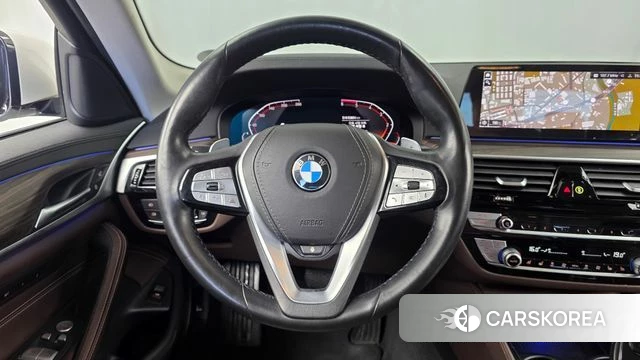 BMW 5 Series (G30) 2019 Белый из Кореи, фото 4
