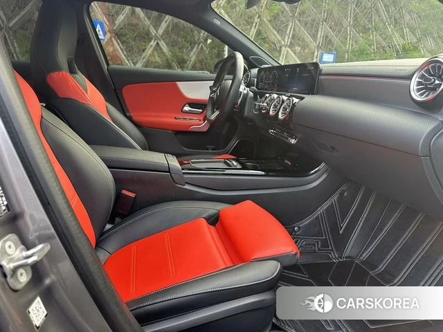 Mercedes-Benz AMG A-Class 2024 Темно-серый из Китая, фото 4