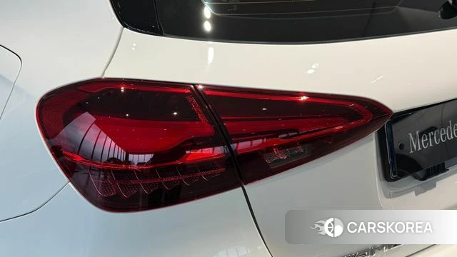 Mercedes-Benz A-Class W177 2025 Белый из Кореи, фото 4