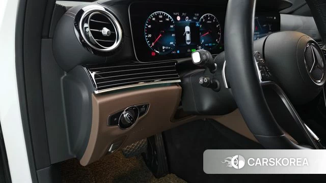 Mercedes-Benz E-Class W213 2022 Белый из Кореи, фото 5