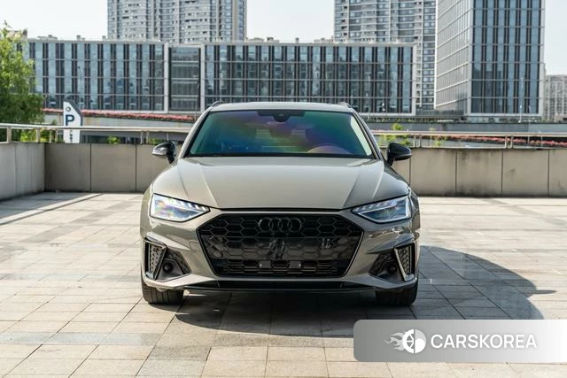Audi A4L 2024 Темно-серый из Китая, фото 4