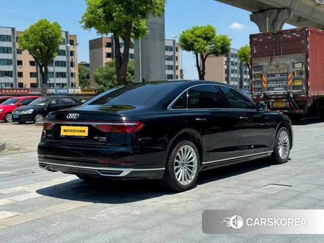Audi A8 2022 Черный из Китая, фото 4