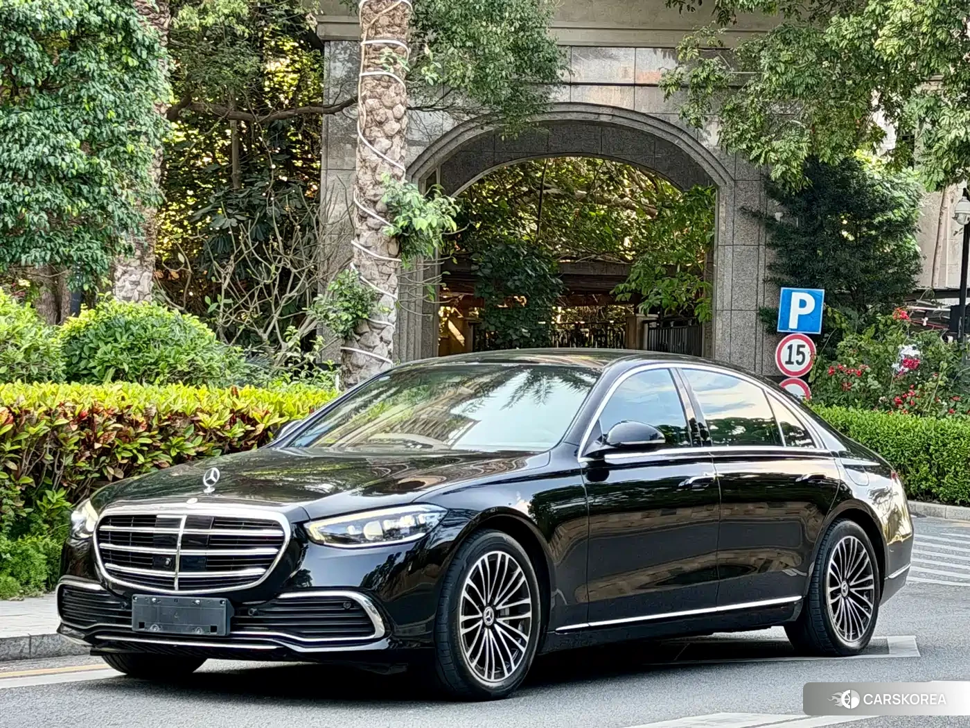 Mercedes-Benz S-Class 2023 Черный из Китая, фото 4
