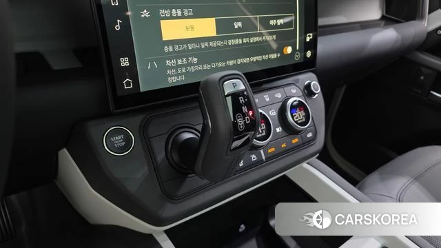 Land Rover Defender (L663) 2026 Белый из Кореи, фото 4
