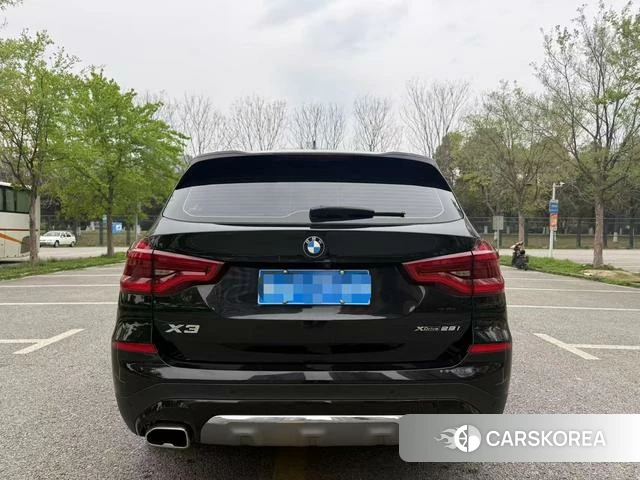 BMW X3 2021 Черный из Китая, фото 4
