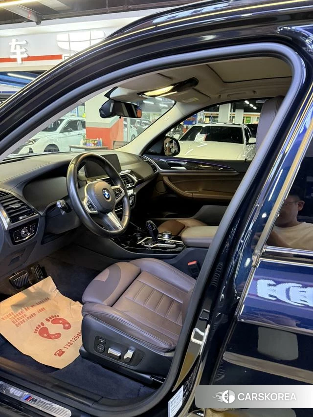BMW X3 2021 Черный из Китая, фото 4