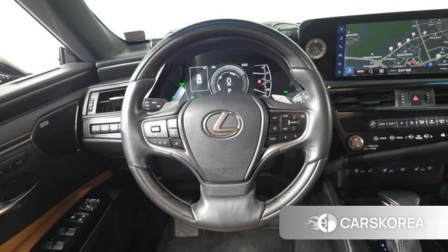 Lexus ES300h 7th generation 2023 Серый из Кореи, фото 4