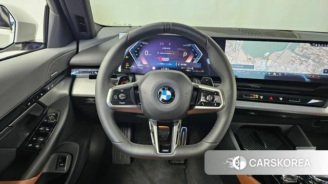 BMW 5 Series (G60) 2026 Белый из Кореи, фото 4