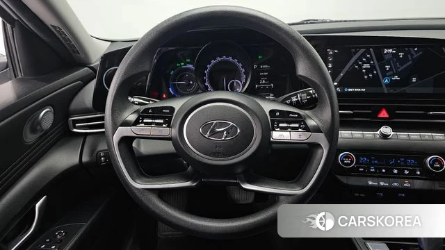 Hyundai Avante Hybrid (CN7) 2022 Белый из Кореи, фото 4