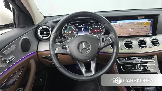 Mercedes-Benz E-Class W213 2018 Белый из Кореи, фото 4