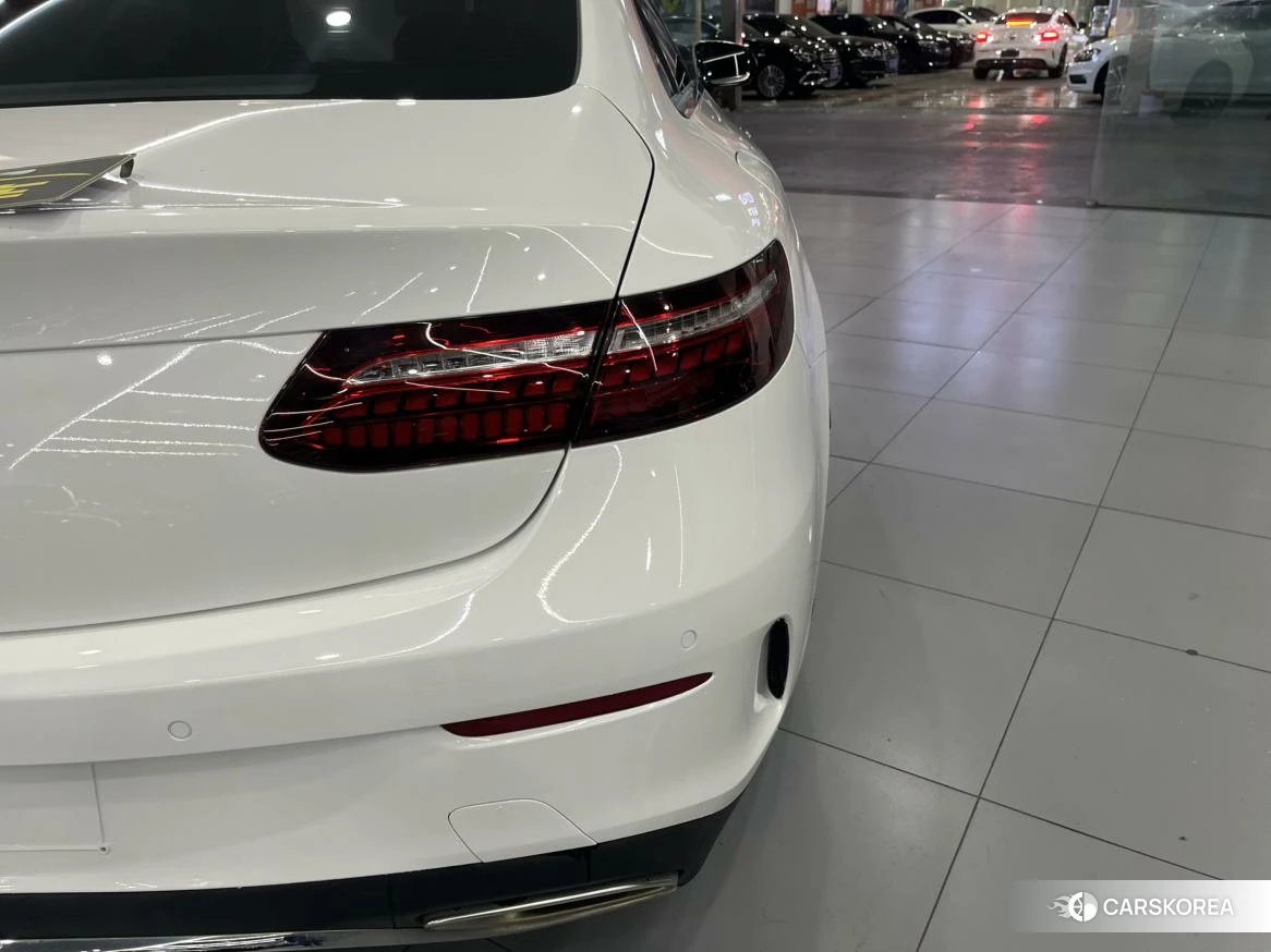 Mercedes-Benz E-Class 2020 Белый из Китая, фото 4