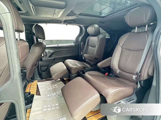 Toyota Sienna 2023 Белый из Китая, фото 4
