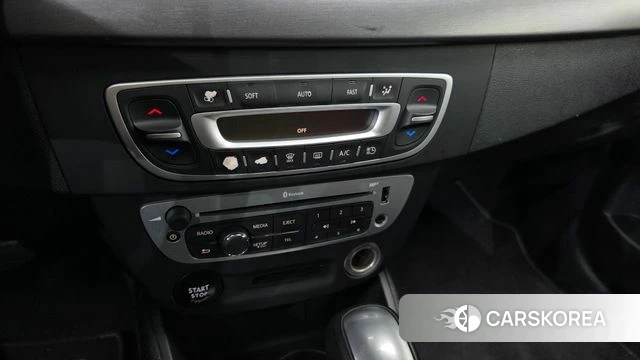 Renault Korea (Samsung) SM3 Z.E. 2018 Белый из Кореи, фото 4