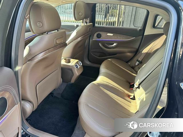 Mercedes-Benz E-Class 2020 Черный из Китая, фото 4