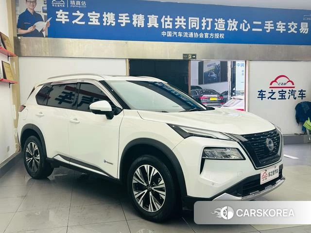 Nissan X-Trail 2023 Белый из Китая, фото 4