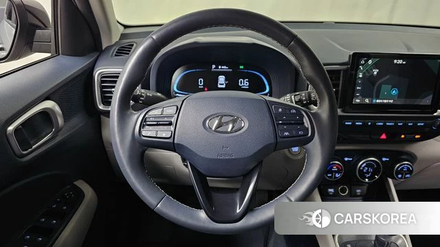 Hyundai Venue 2024 Серебристо-серый из Кореи, фото 4