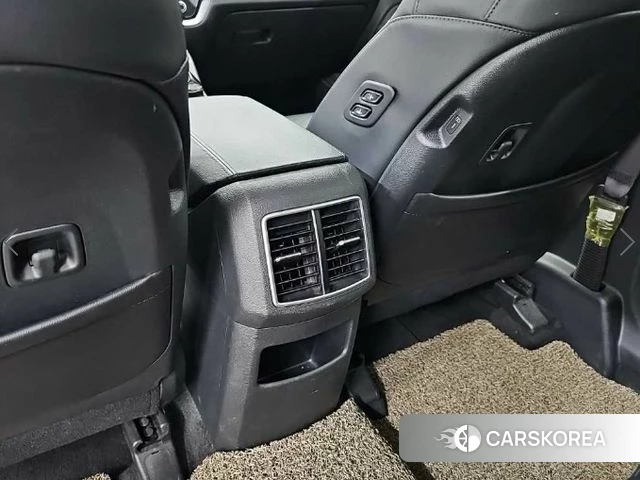 Kia Sportage 5th Generation 2022 Серебристо-серый из Кореи, фото 4
