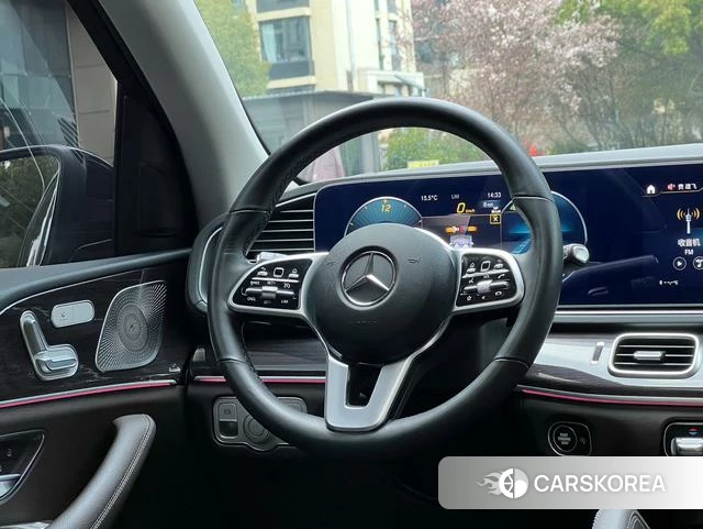 Mercedes-Benz GLE 2023 Черный из Китая, фото 4