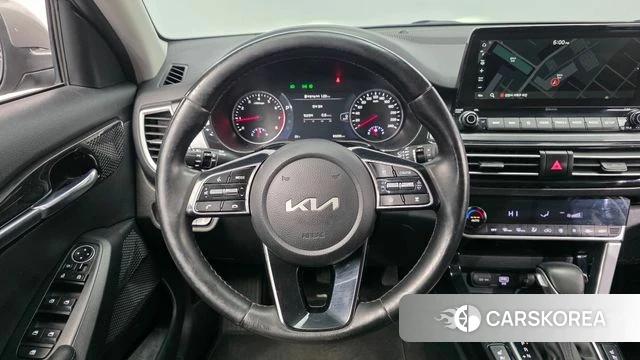 Kia Seltos 2022 Серый из Кореи, фото 4