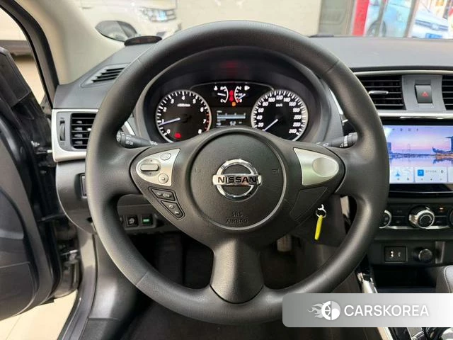 Nissan Sylphy 2022 Темно-серый из Китая, фото 4