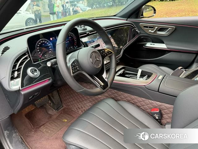 Mercedes-Benz E-Class 2025 Черный из Китая, фото 4