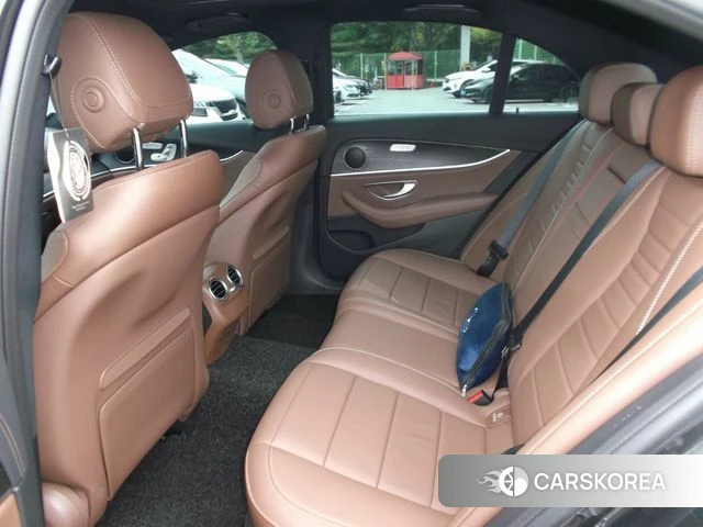 Mercedes-Benz E-Class W213 2023 Серый из Кореи, фото 4