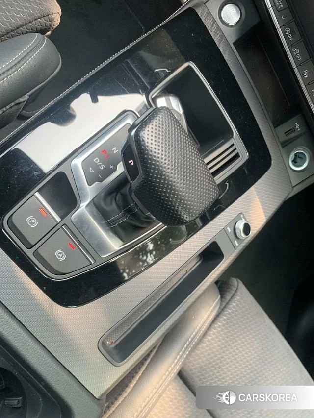 Audi Q5L 2024 Черный из Китая, фото 4