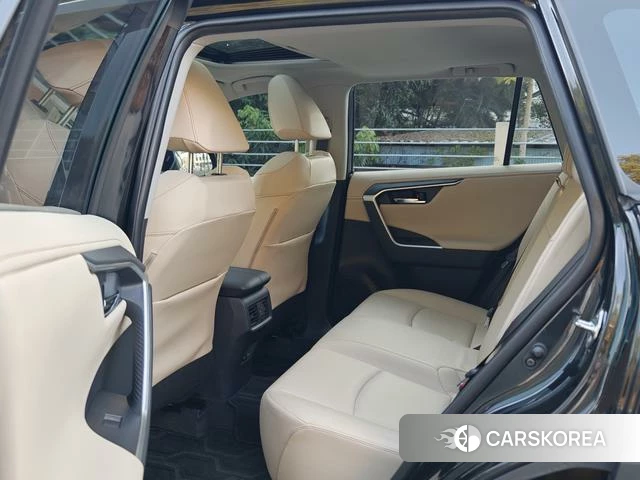 Toyota RAV4 2021 Черный из Китая, фото 4