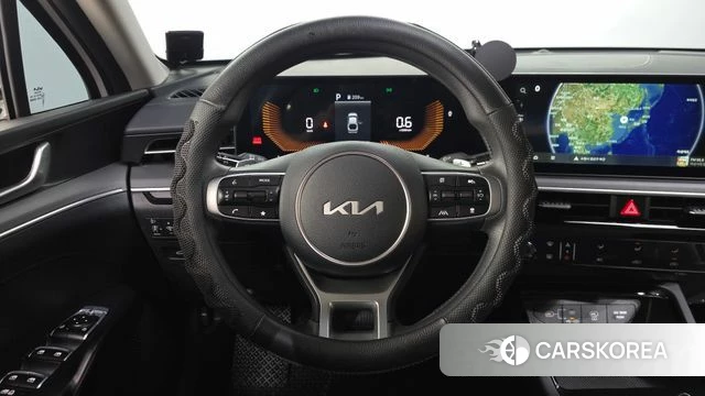 Kia The New K5 3rd generation 2025 Белый из Кореи, фото 4