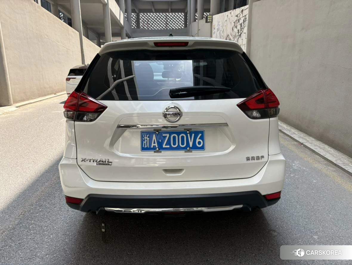 Nissan X-Trail 2023 Белый из Китая, фото 4
