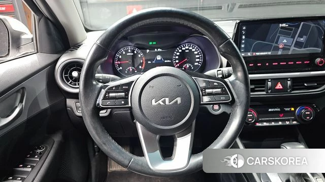 Kia The New K3 2nd generation 2022 Белый из Кореи, фото 4