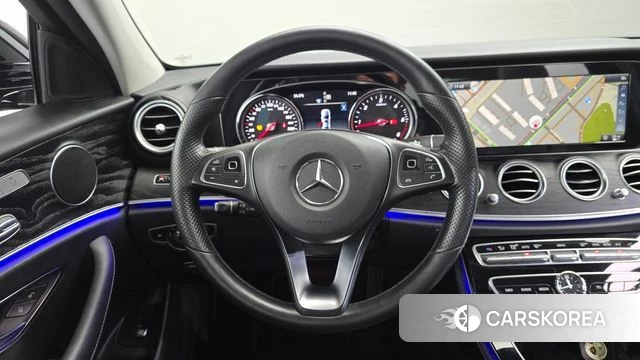 Mercedes-Benz E-Class W213 2018 Черный из Кореи, фото 4
