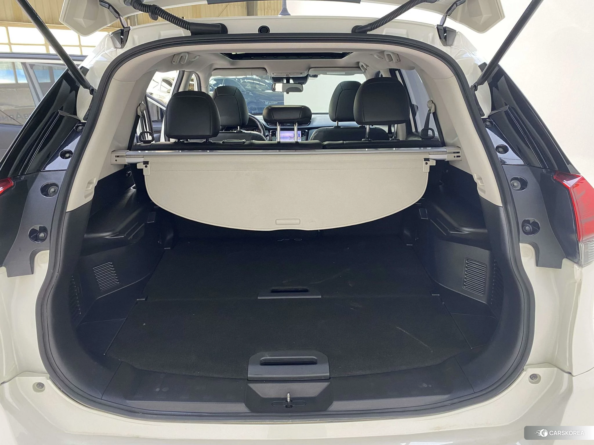 Nissan X-Trail 2023 Белый из Китая, фото 4